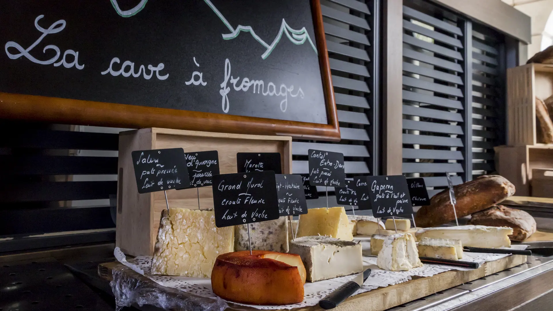 Le Bistrot auvergnat : plateau de fromages