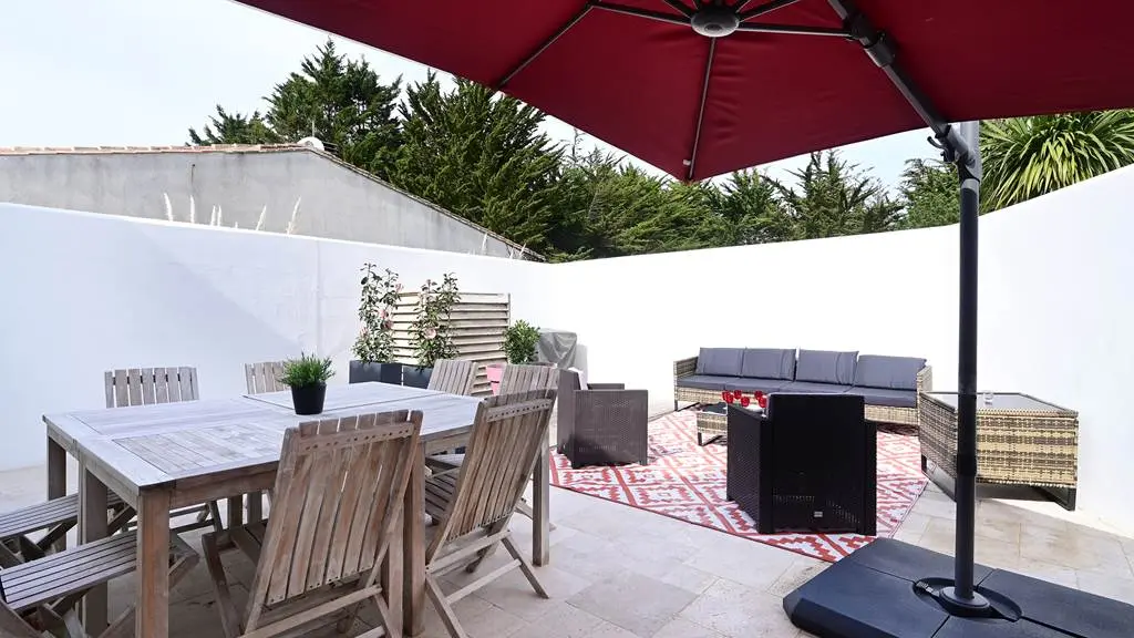 Terrasse - Salon de jardin - Table à manger