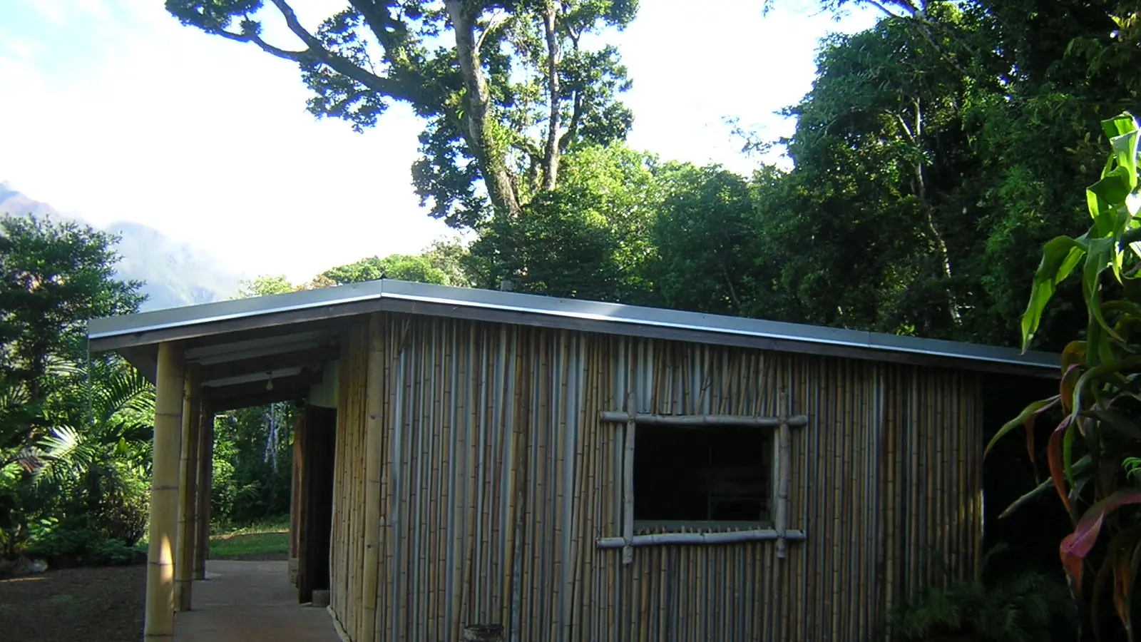 Poya, chez Reine, gîte Porin Néa, Espace de l'Ouest