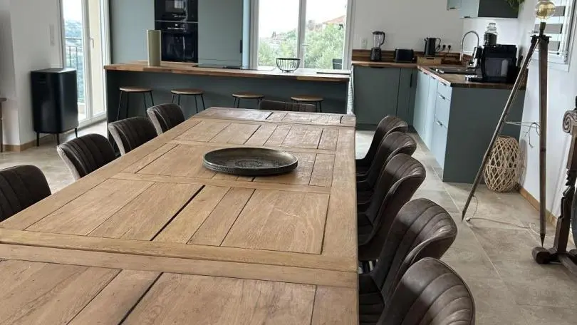 Gite de Bellet-Espace repas-Gîtes de France Alpes-Maritimes