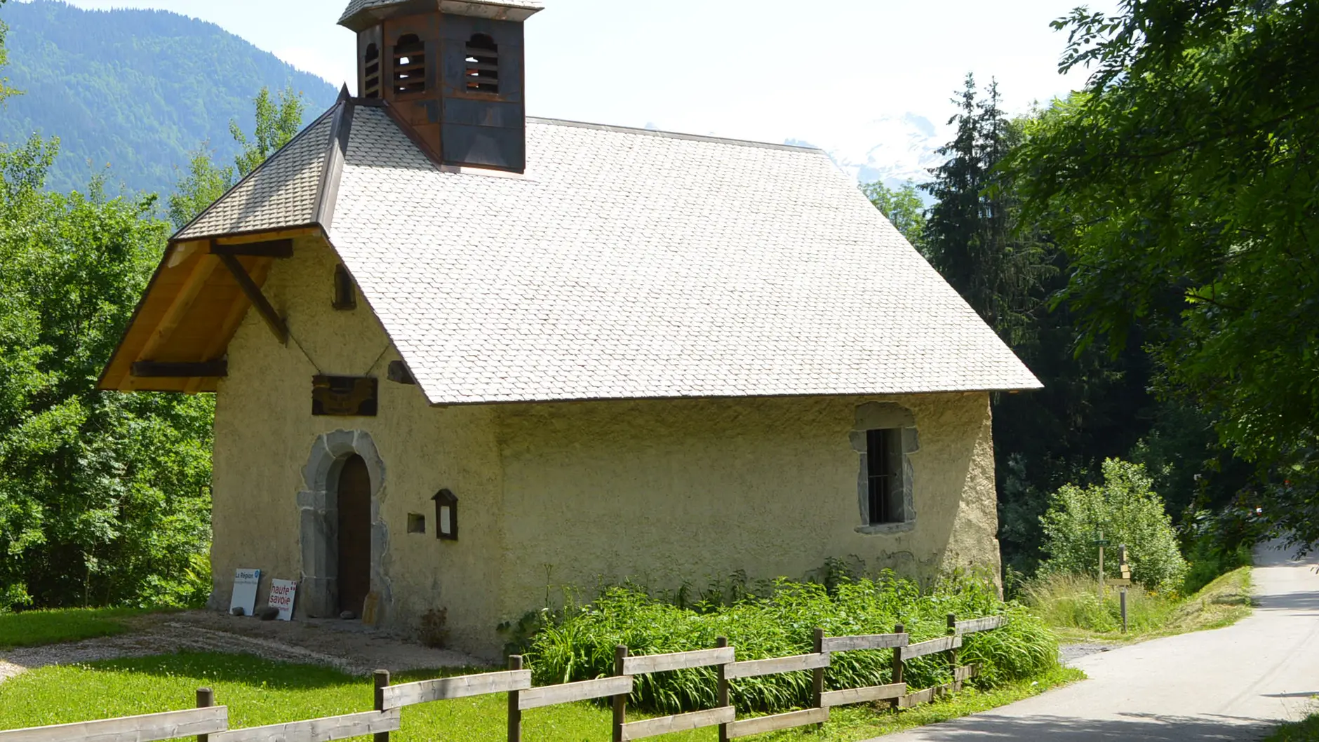 Chapelle Nicodex à La Rivière Enverse