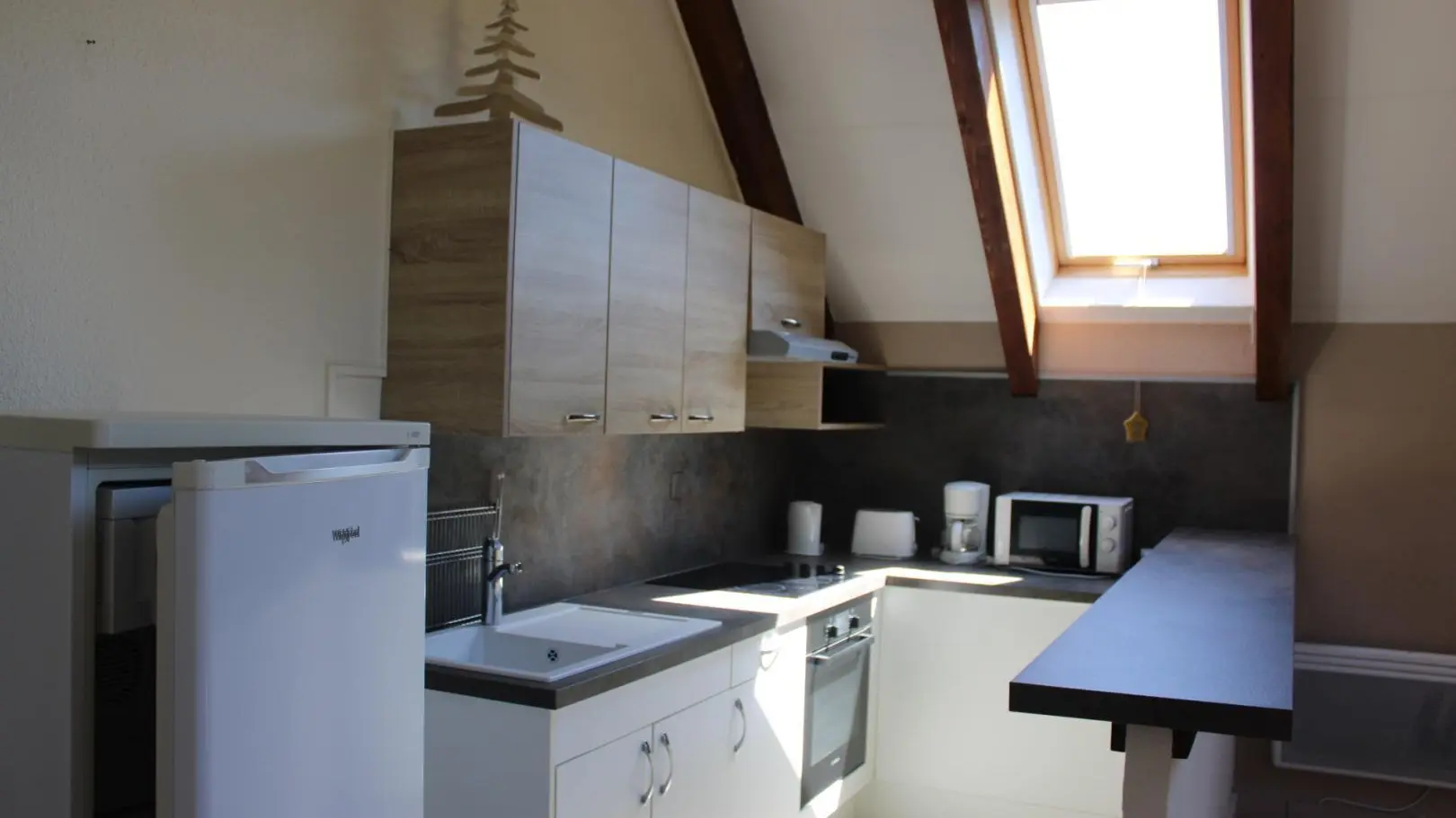 Les Chamois-Cuisine-Roubion Les Buisses-Gîtes de France des Alpes-Maritimes