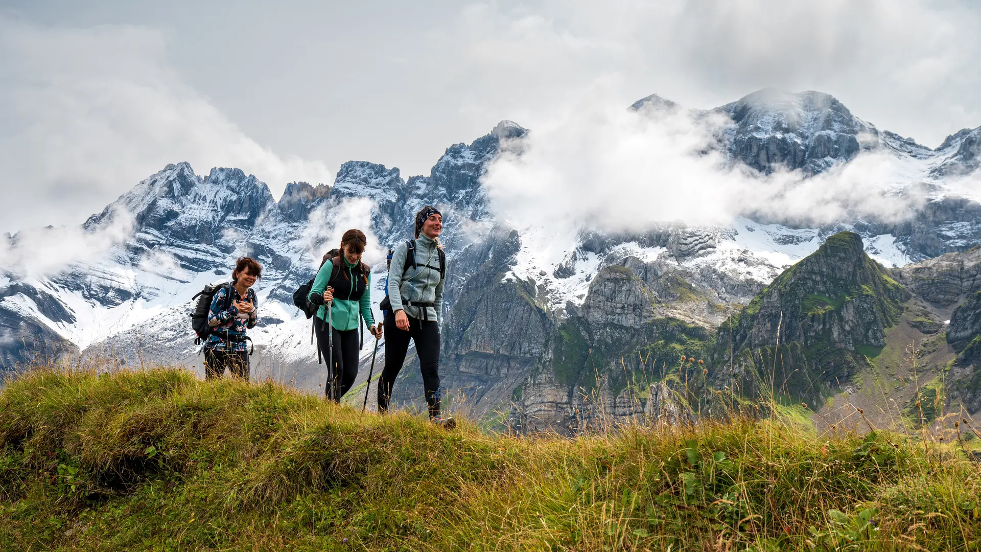 TOUR DES DENTS BLANCHES