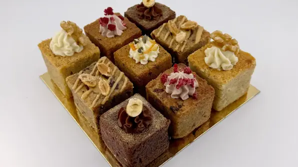 Assemblement des pâtisseries de So Cube