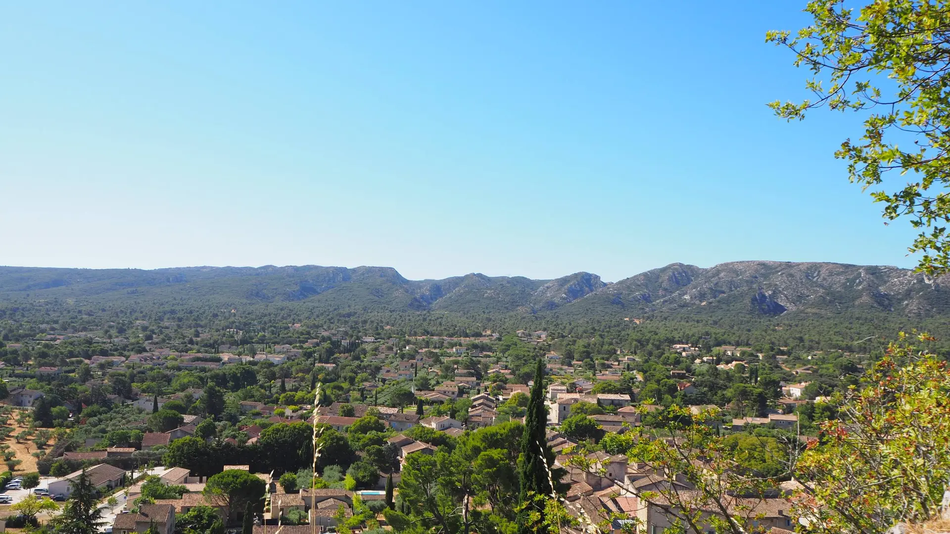 Vue sur le village d'Eygalières