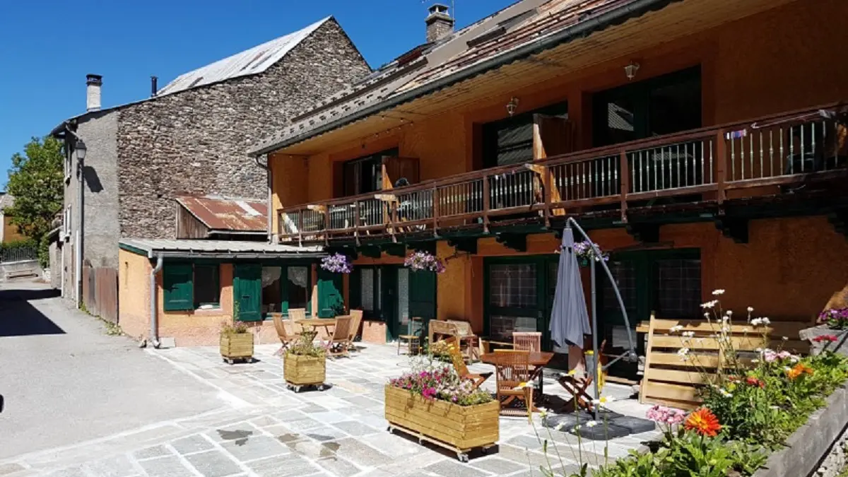 Vue de la maison en été