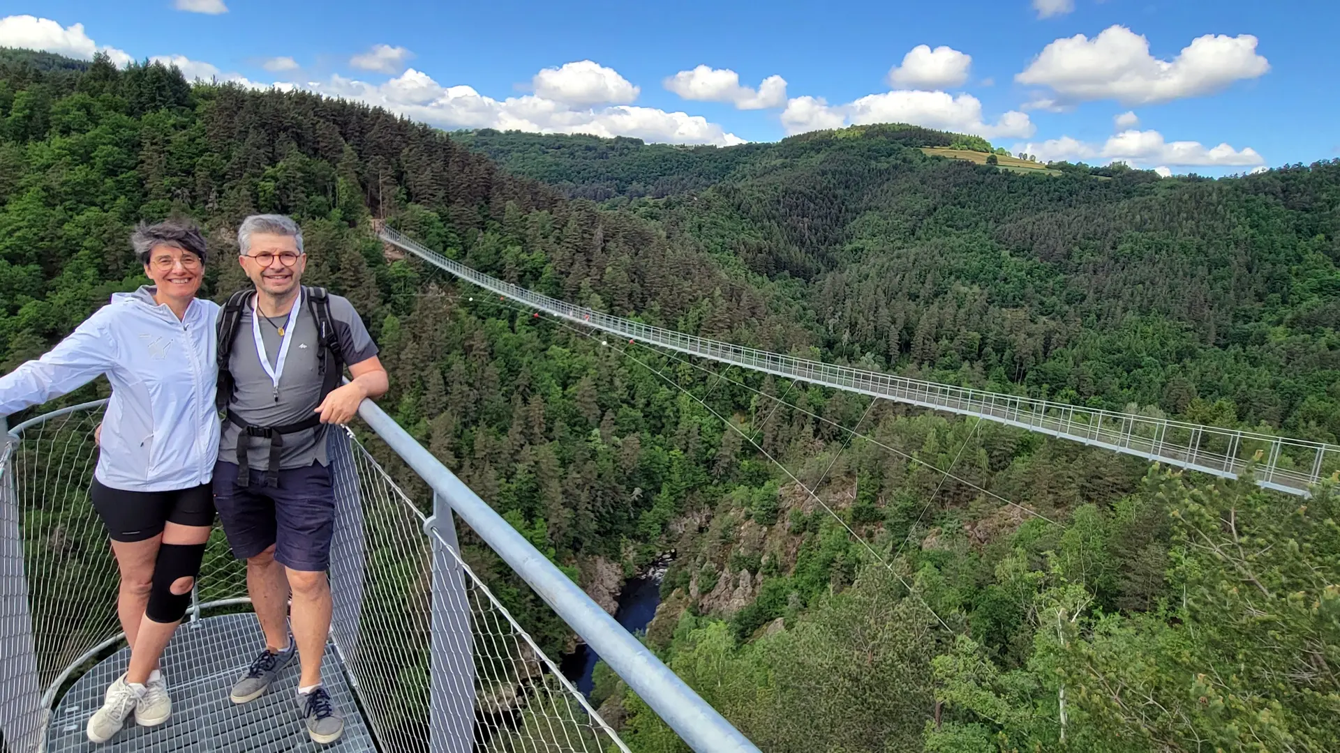 Passerelle à 45min en velo de la maison longue