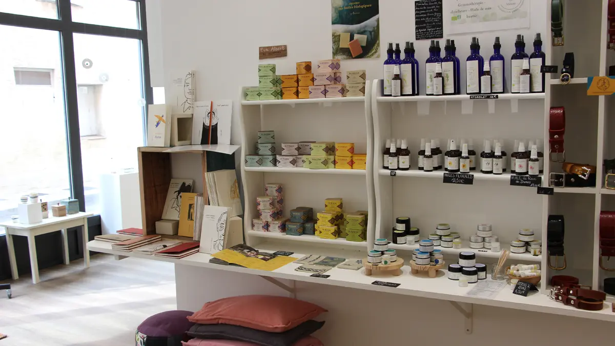 les savonnés , Herboristerie du Menon