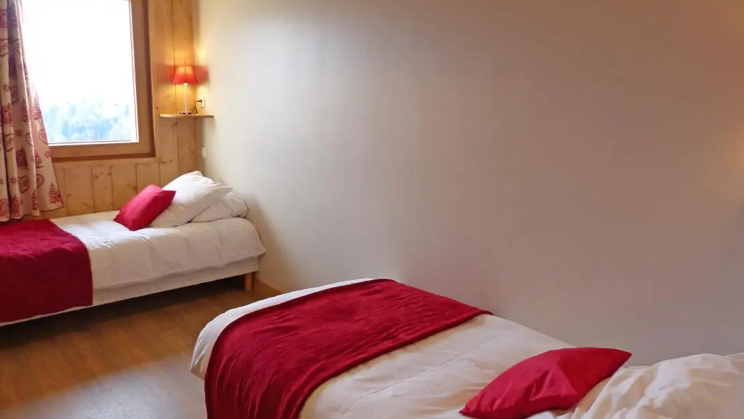 Chambre avec lits 90