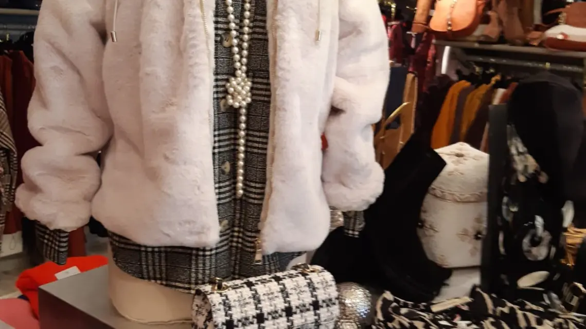 Vêtements, chaussures et accessoires