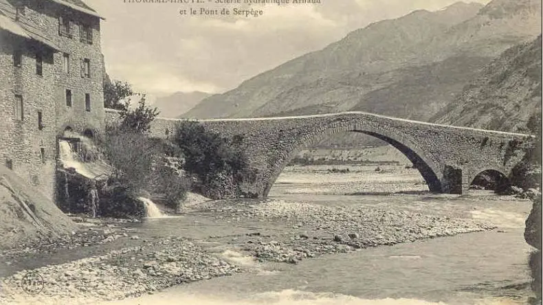 Pont du Moulin Thorame Haute