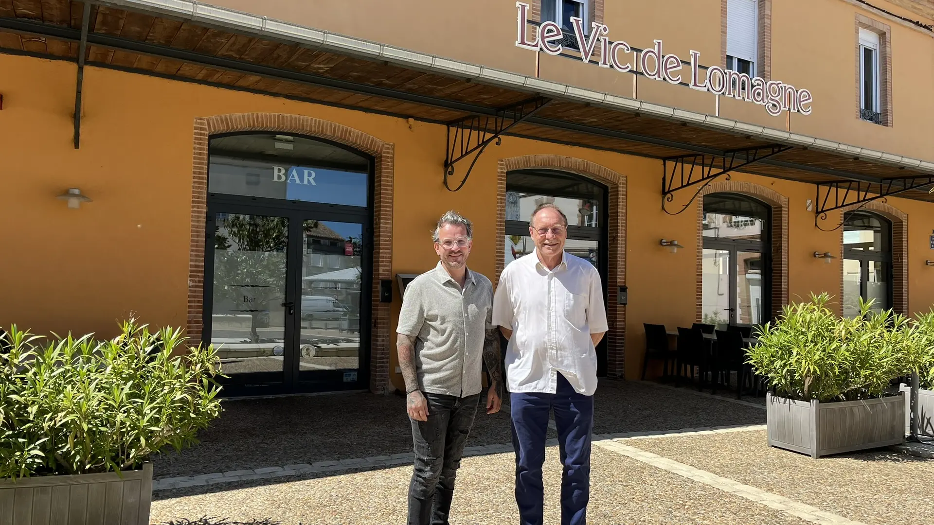 Antony Barcelona et Yves Meilhan, maire de Lavit