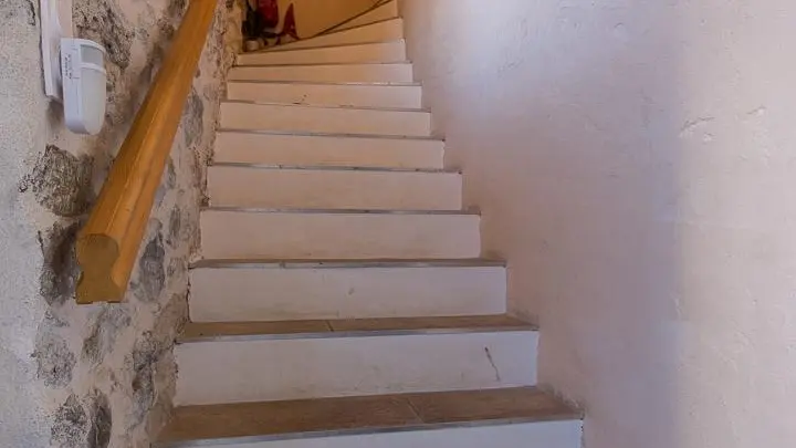 Entrée escalier commun