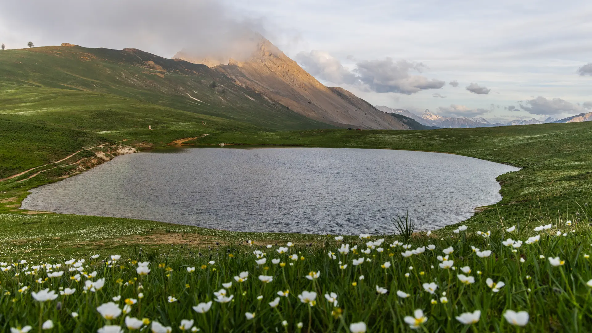 Col des Thûres et lac Chavillon
