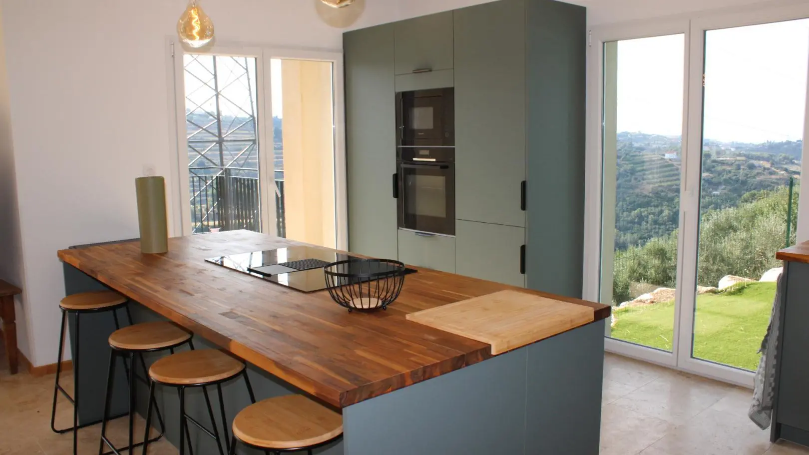 Gite de Bellet-Ilôt cuisine-Gîtes de France Alpes-Maritimes