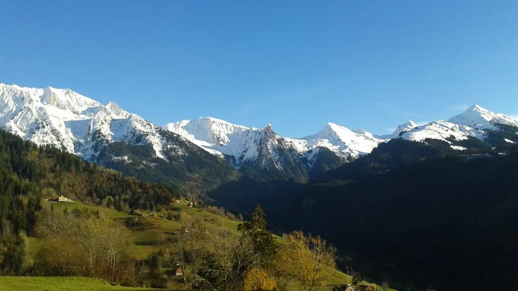 Vue sur l'étale enneigée.