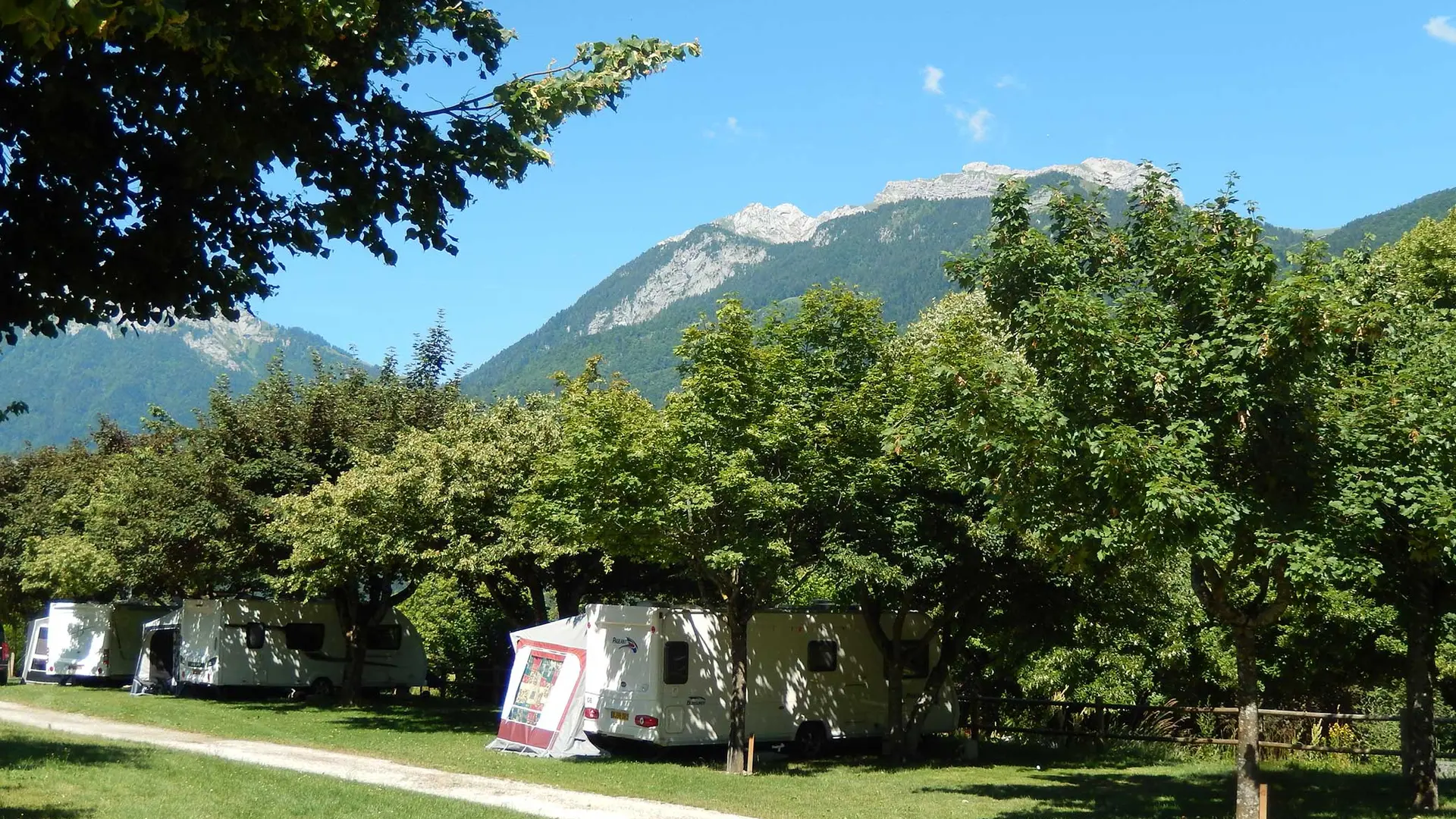 Aire de camping Le Taillefer