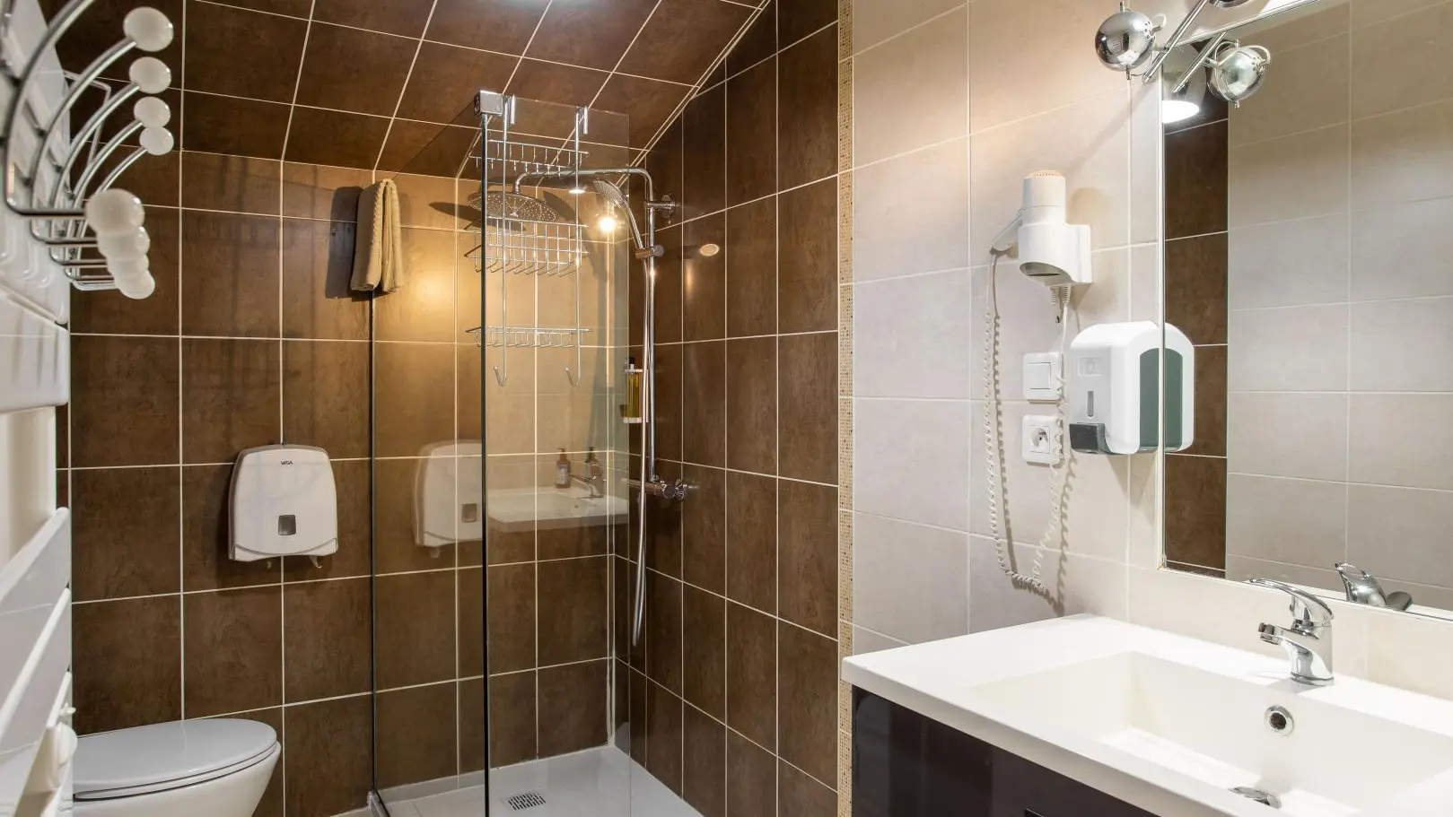 Douche à l'italienne dans chaque chambre