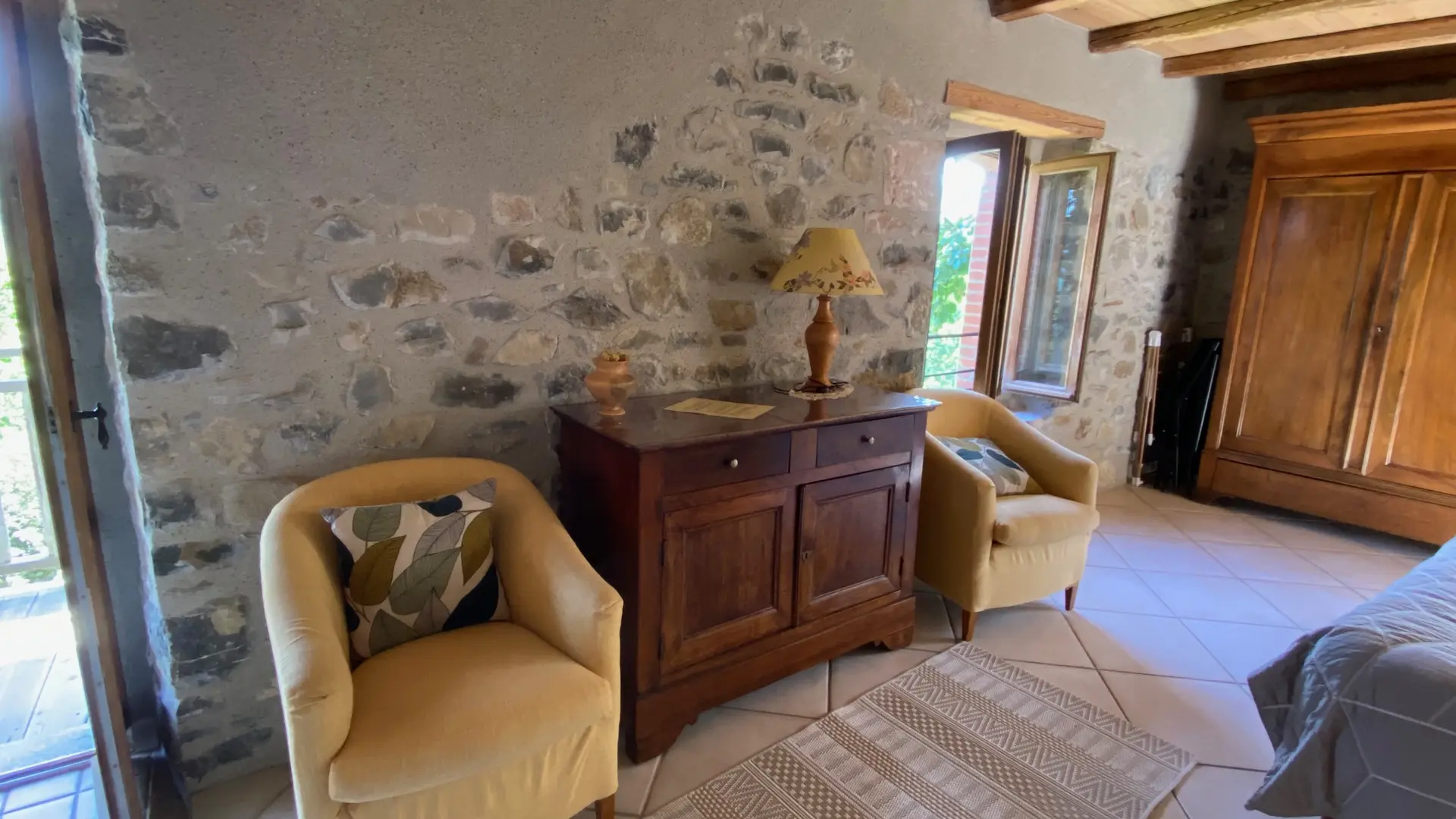 chambre Hirmentaz salon