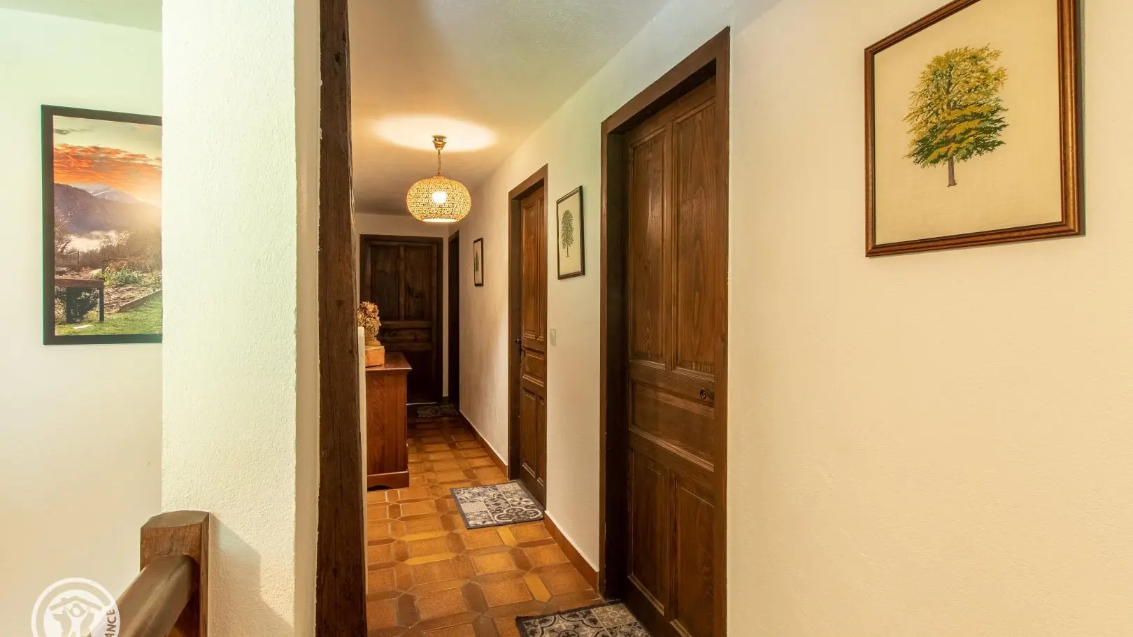 Accès aux chambres 1 à 4 + buanderie