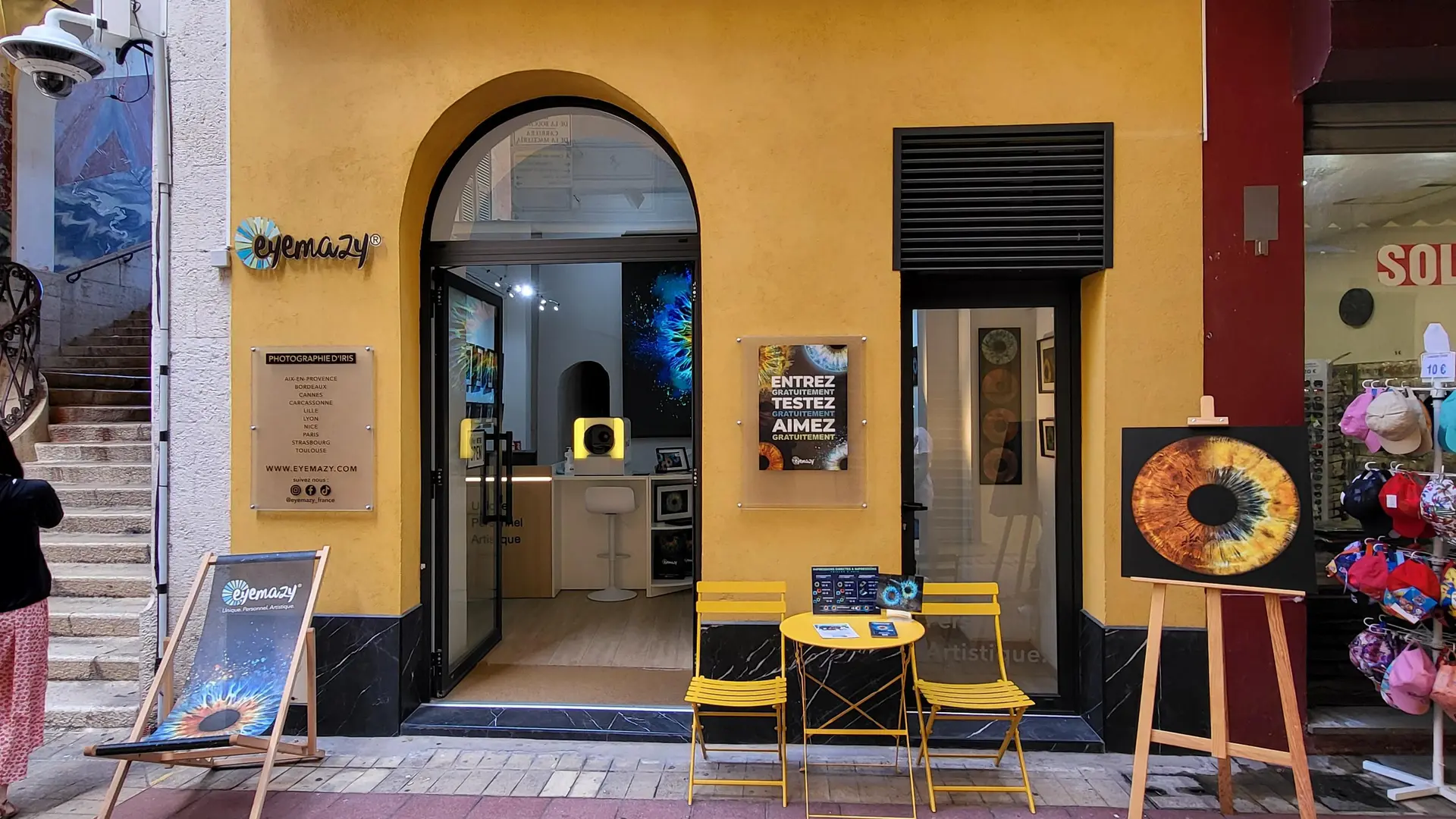 Notre boutique située dans le Vieux Nice à la Porte Fausse au 15 rue Boucherie