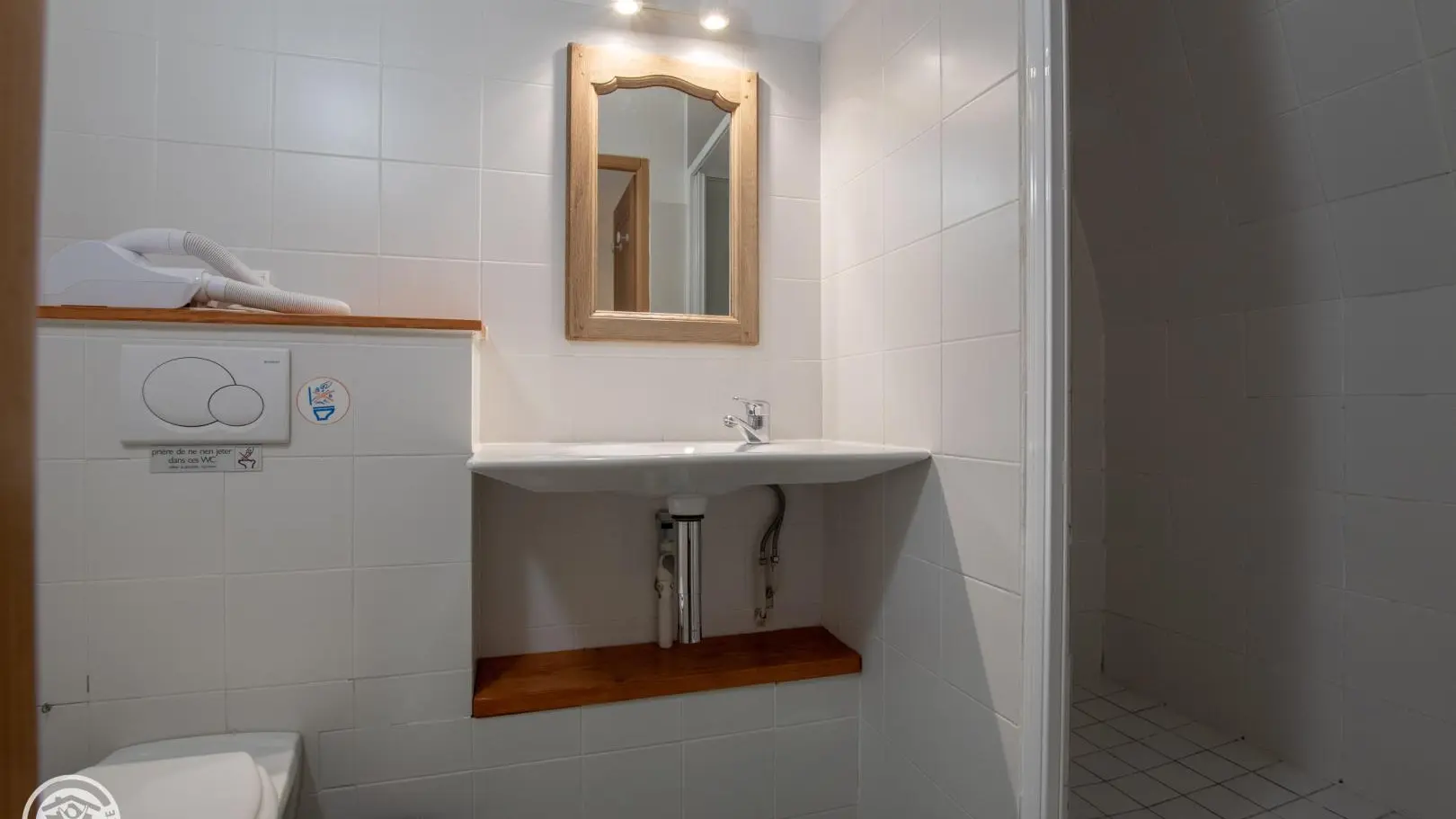 Chambre La Roche - Salle d'eau