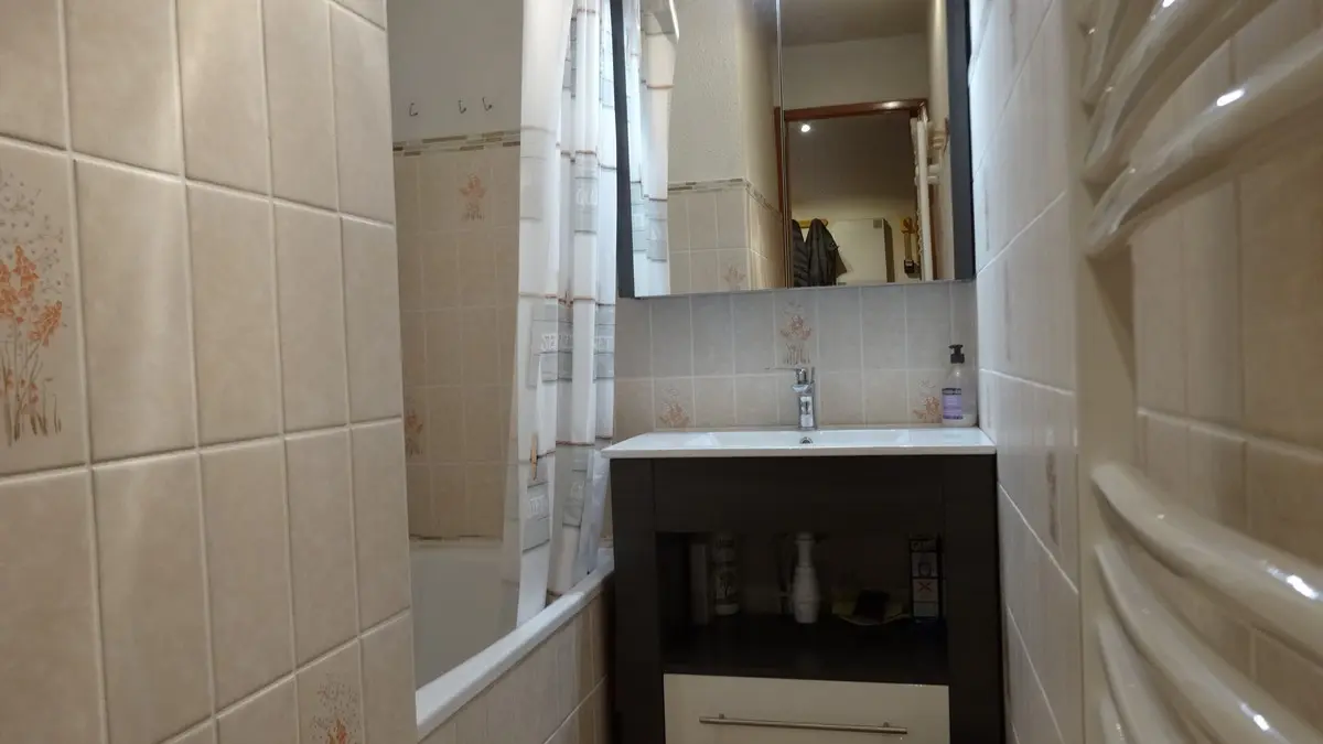 Meublé Mme POBEL Françoise St Léger les Mélèzes