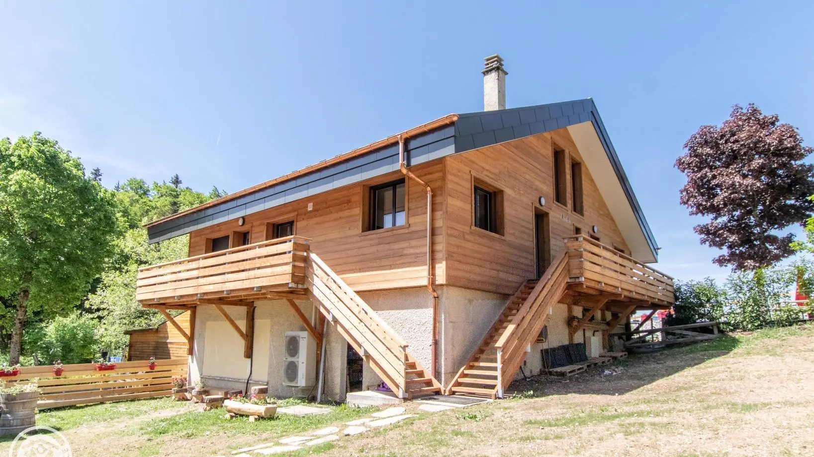 Escaliers d'accès aux différents gîtes