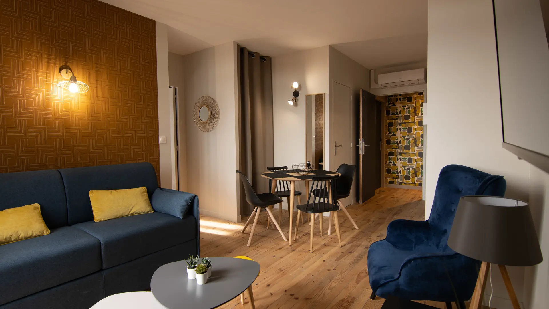 Pièce principale 103