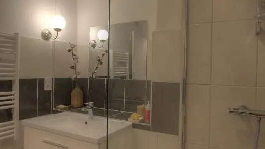 Salle d'eau.