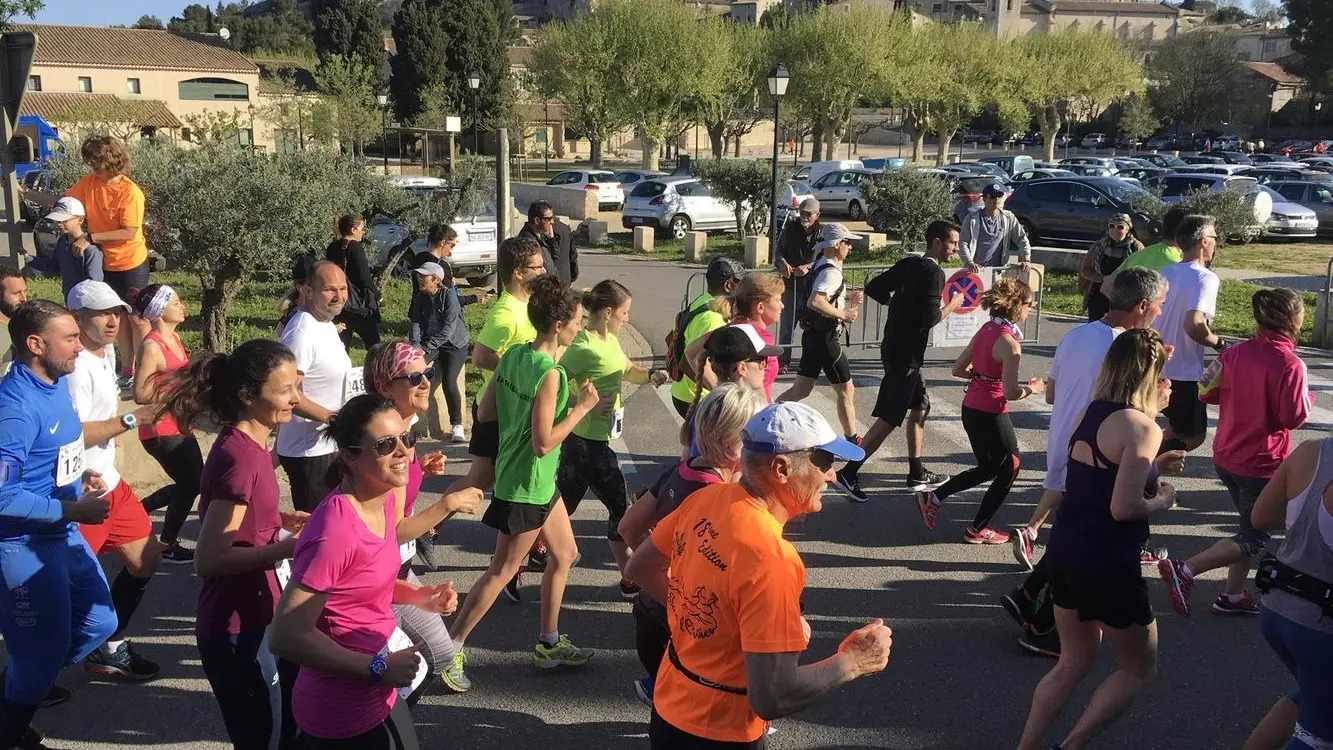 Course pÃ©destre des QuieÃ¹ blancs au mois d'avril