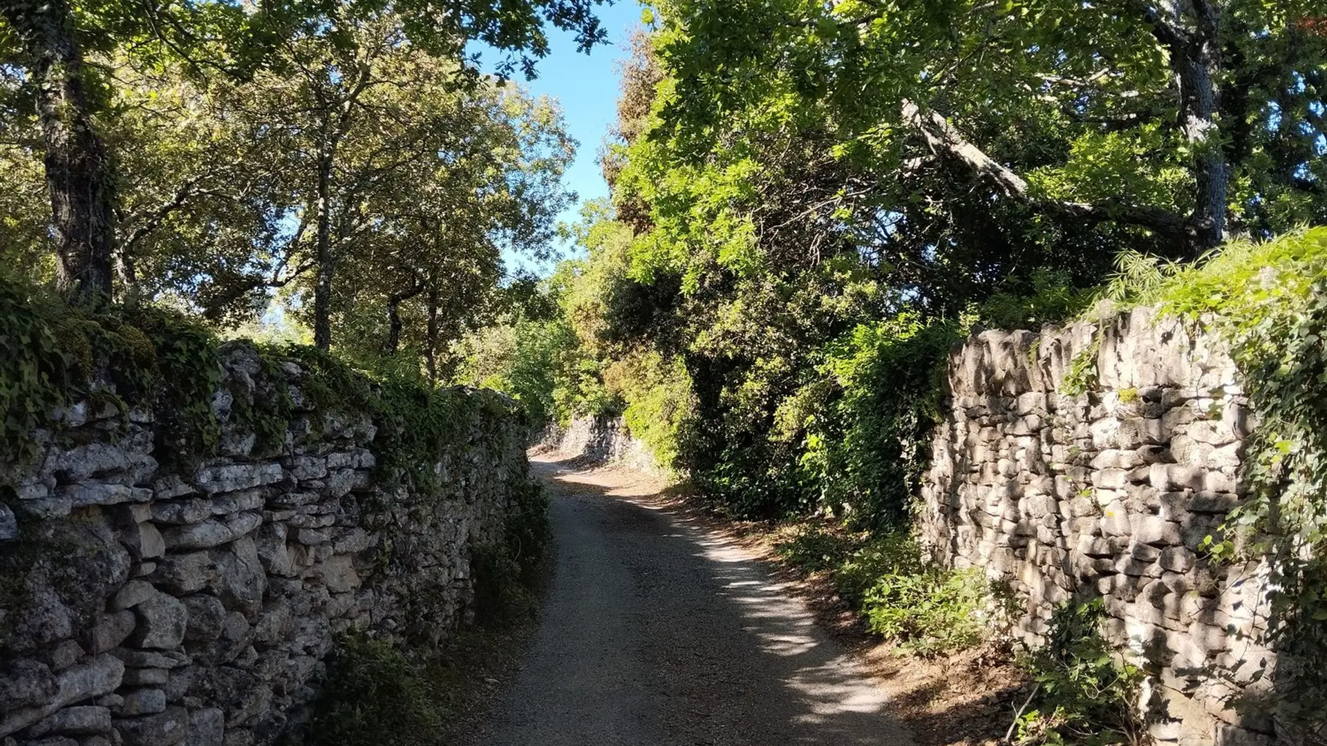Chemin du col de Gordes
