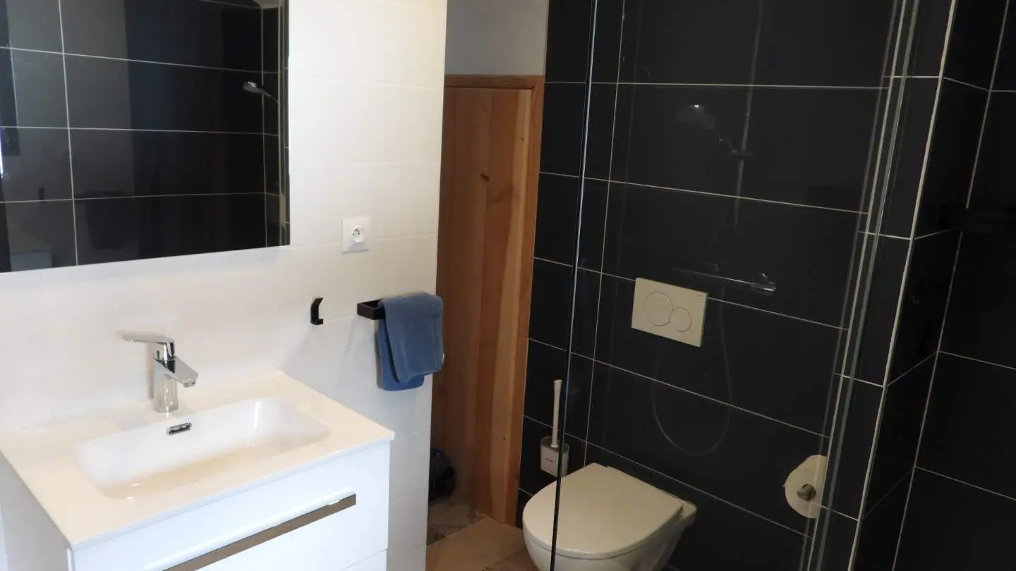 salle de bain du gîte les carlines demi pension