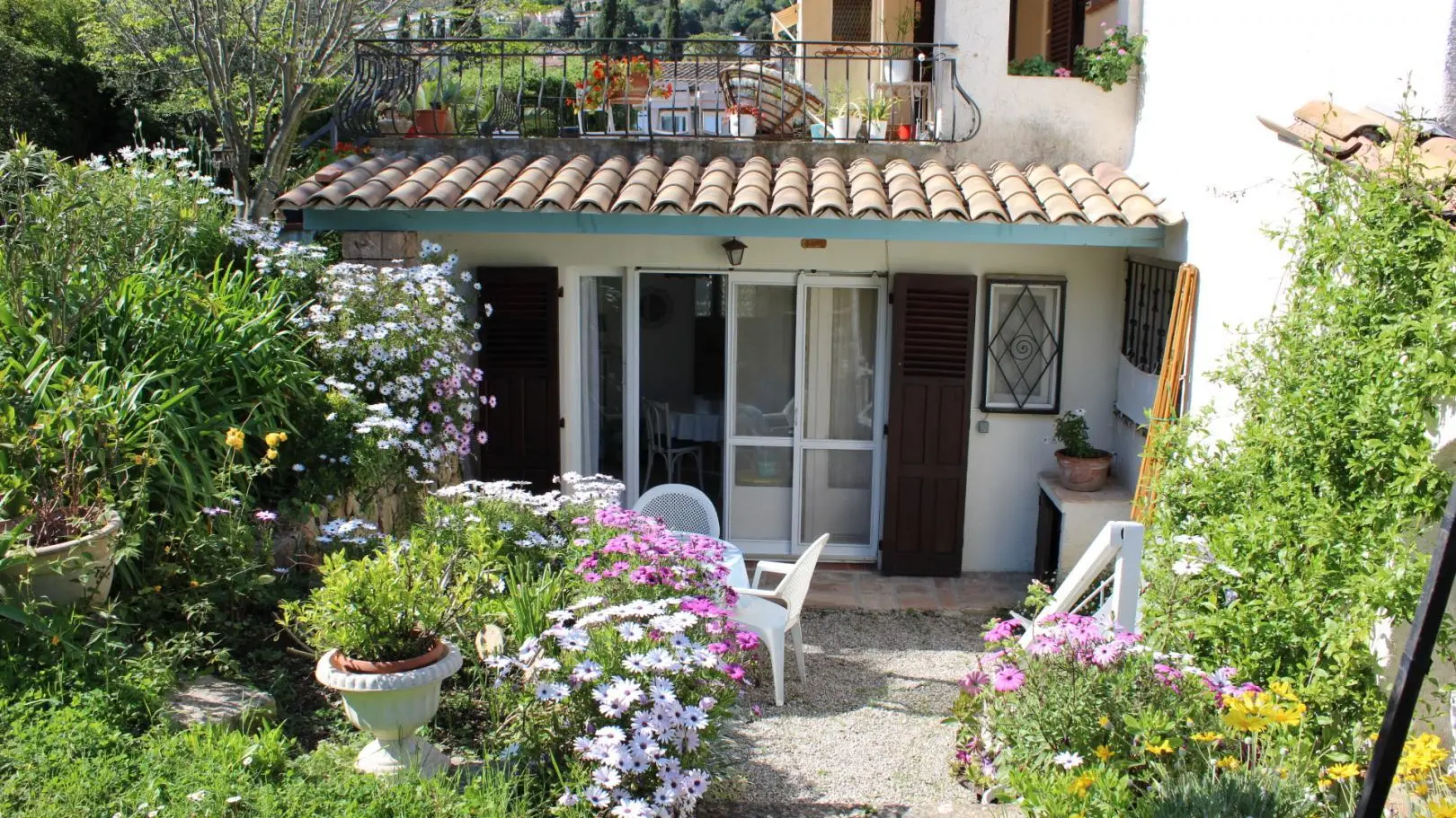 Gîte La Pairoulette - le cerisier - Terrasse privative - Gîtes de France Alpes-Maritimes