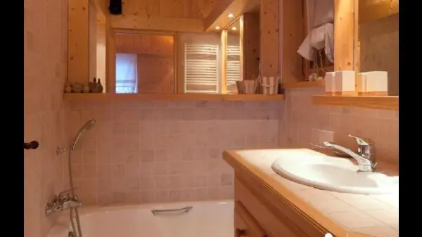 Chalet à Praz sur Arly en été sur les hauteurs de la station