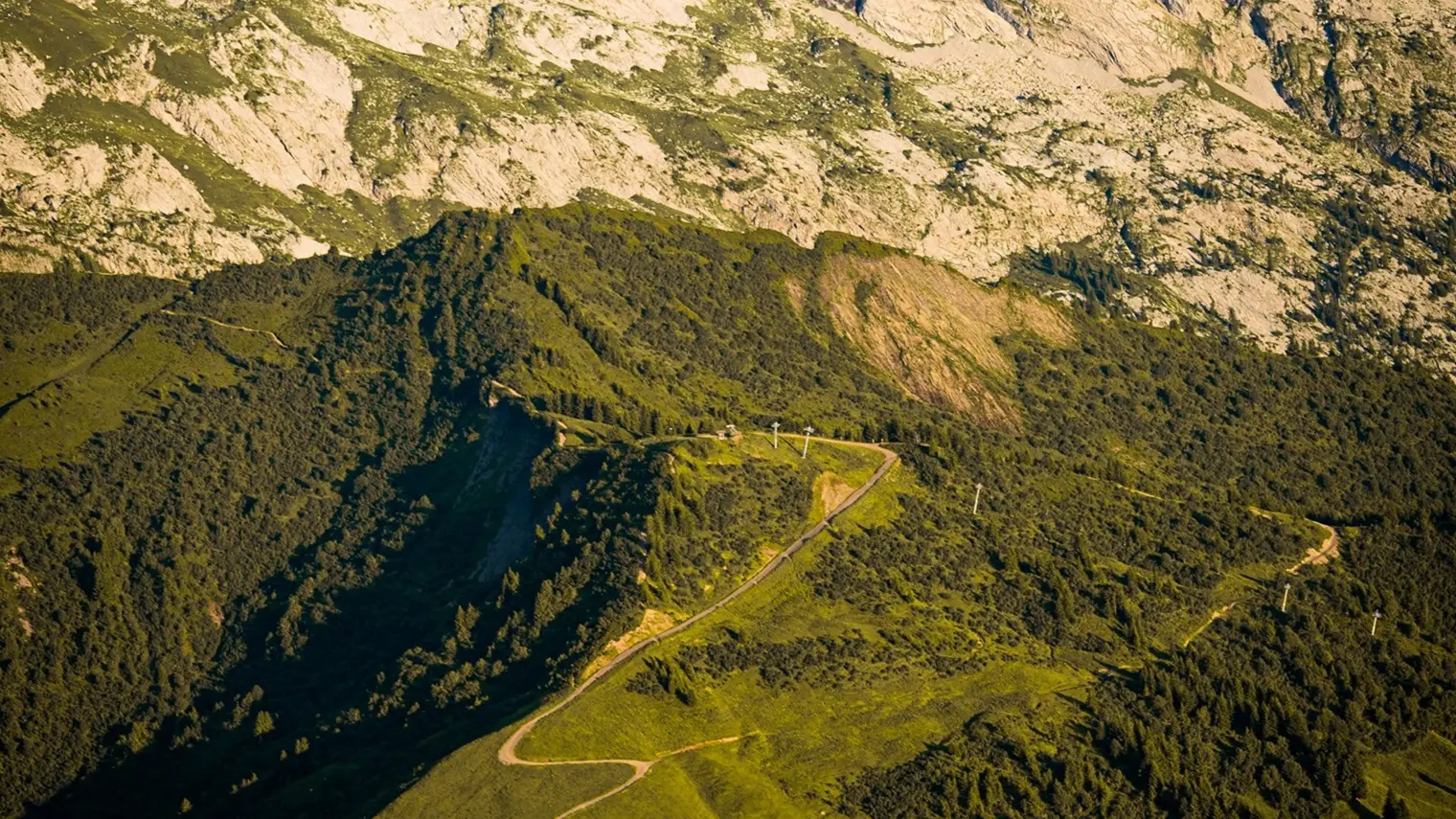 Vue du ciel du col des Annes
