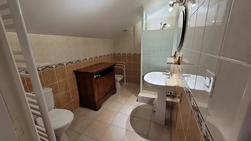 Salle de bain - L'Étape Caturige CHORGES