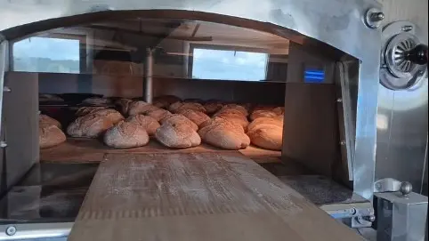 Ferme de bouffe vent Four