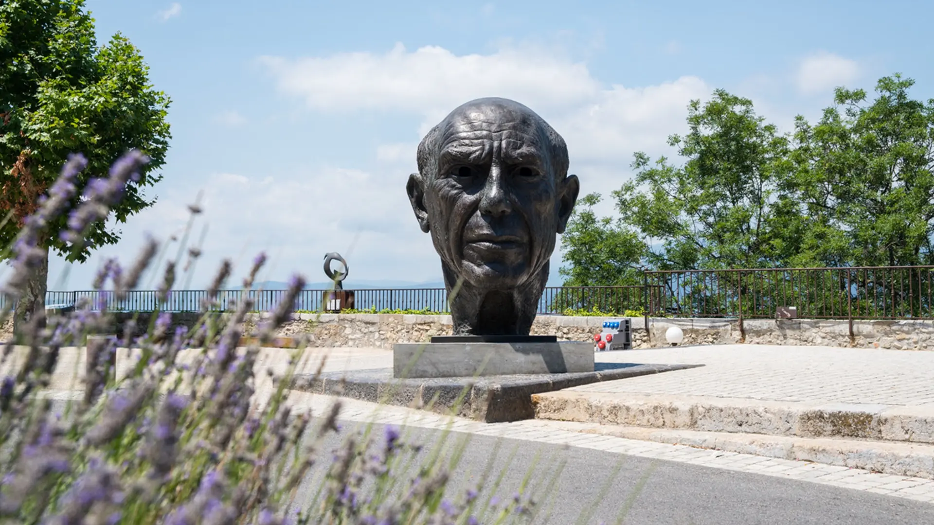 Sculture Picasso Gabriel Stërck Mougins Village