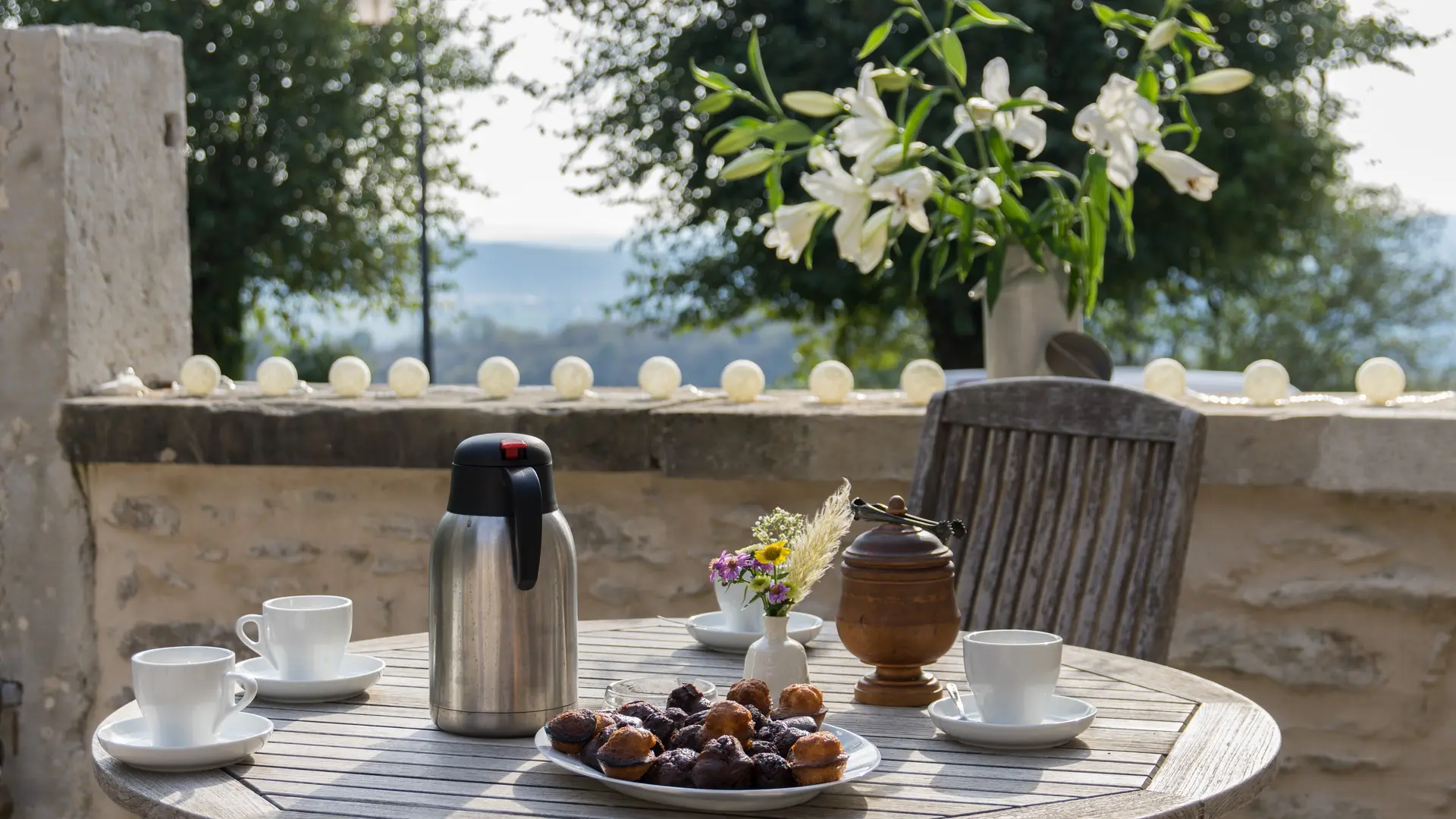 petit-déjeuner en terrasse