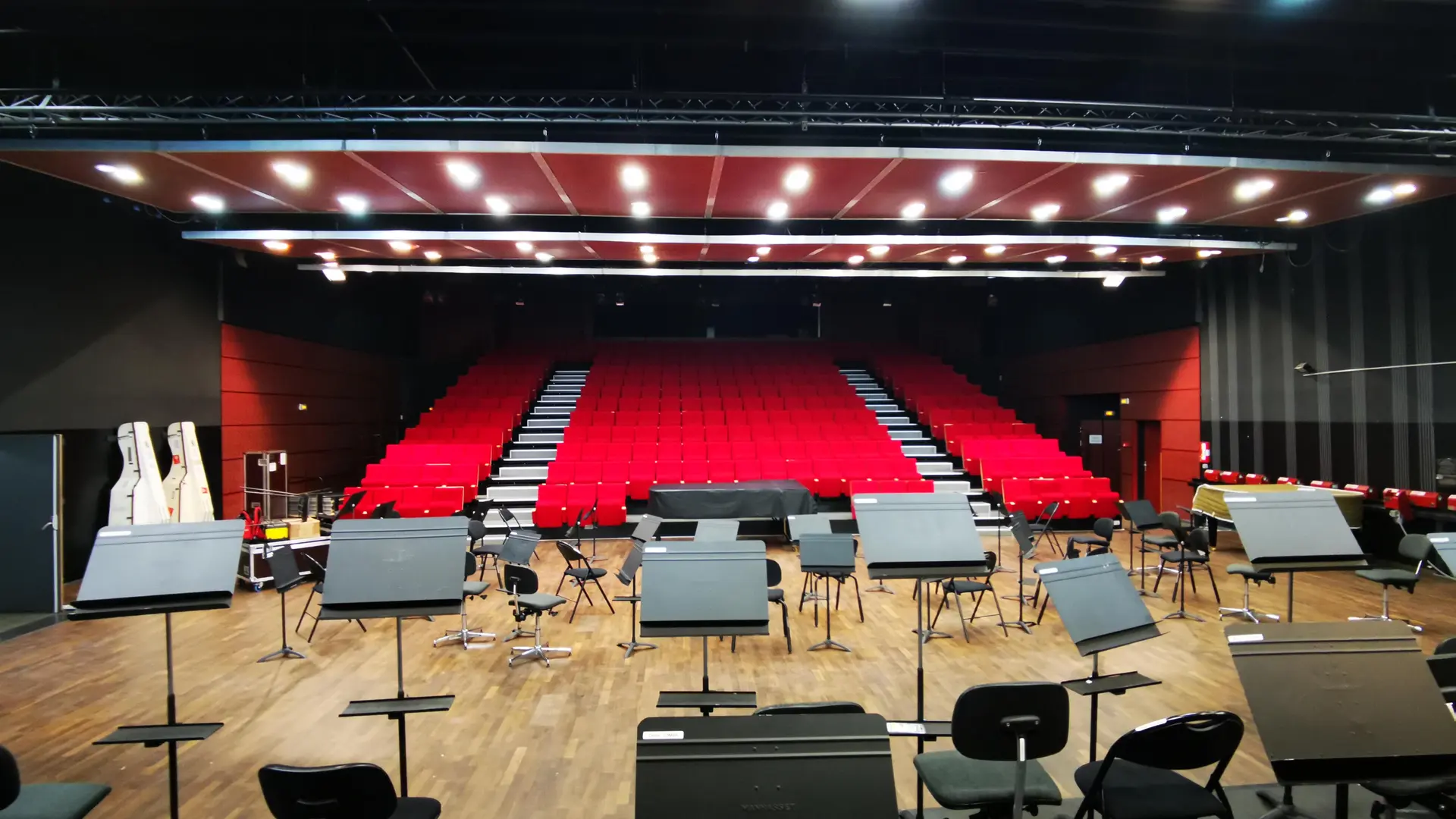 Auditorium les Arlucs_Cannes - La Bocca