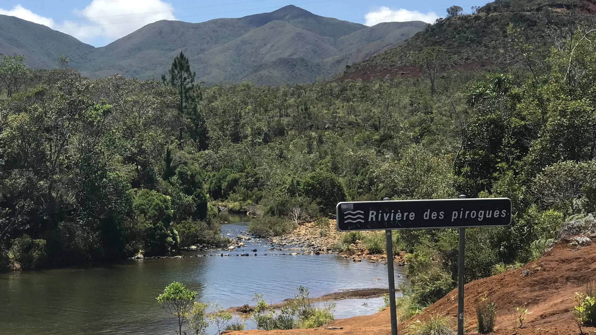 Le trou d'eau se trouve à proximité immédiate du Pont Gauzère !