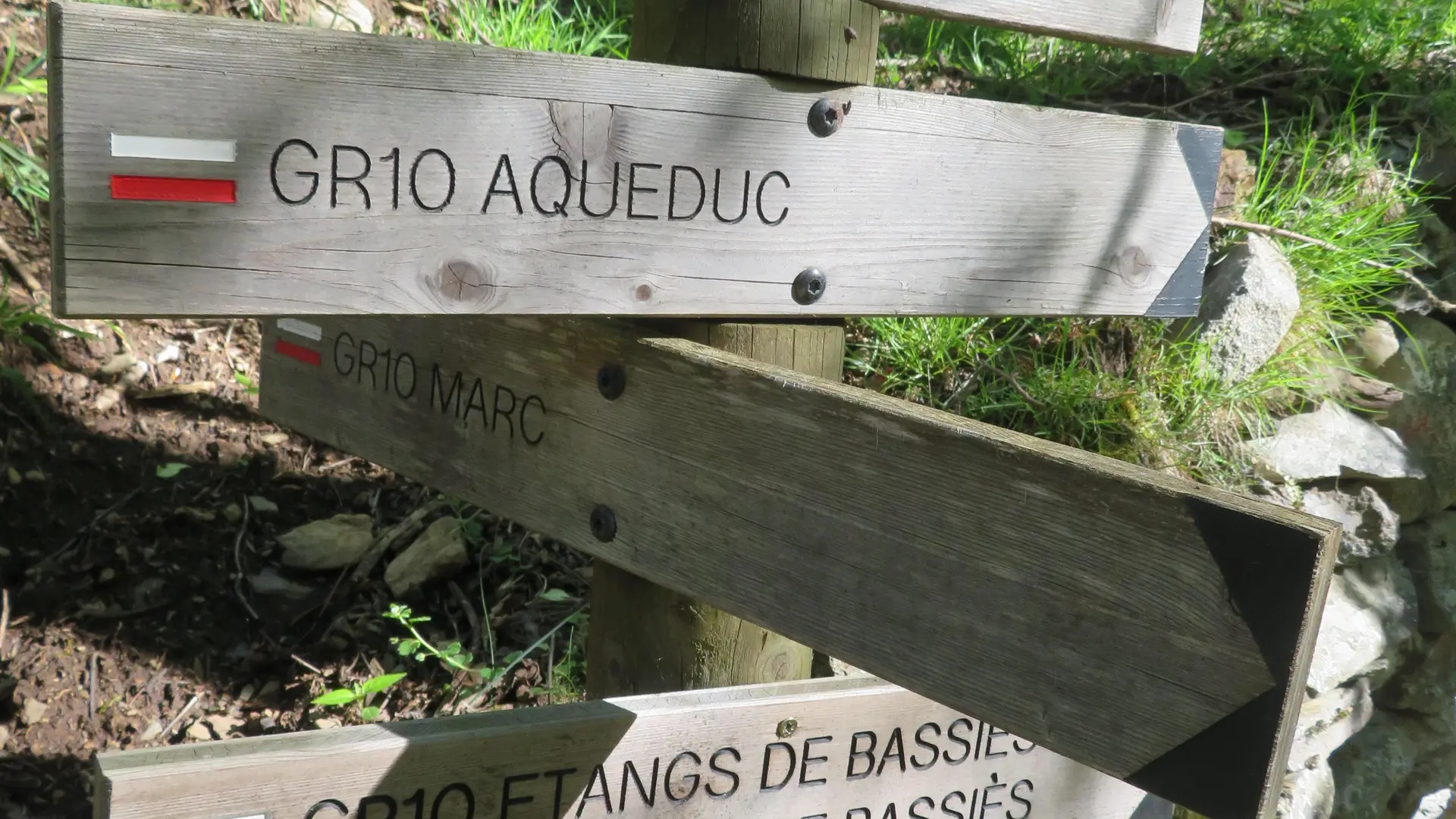 Panneaux signalétiques