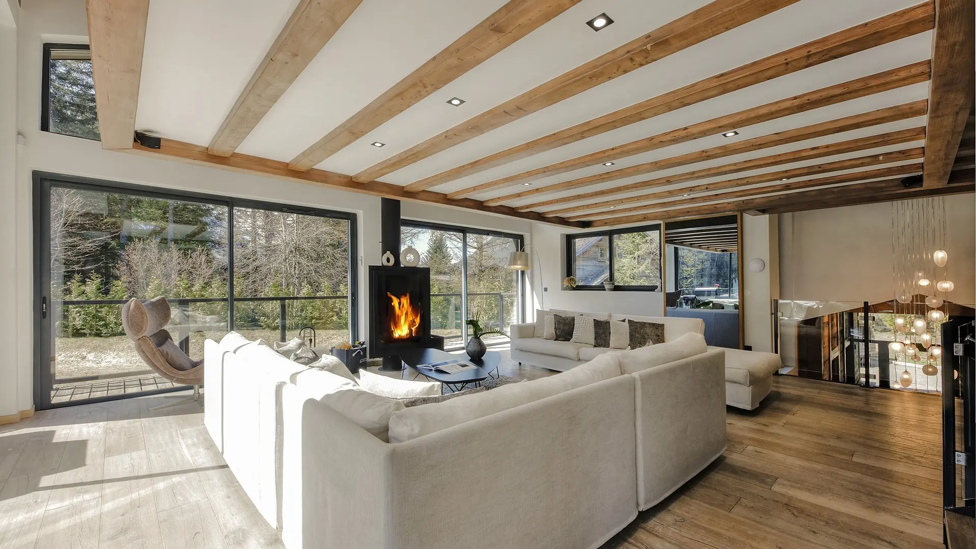 Chalet Elevation lounge