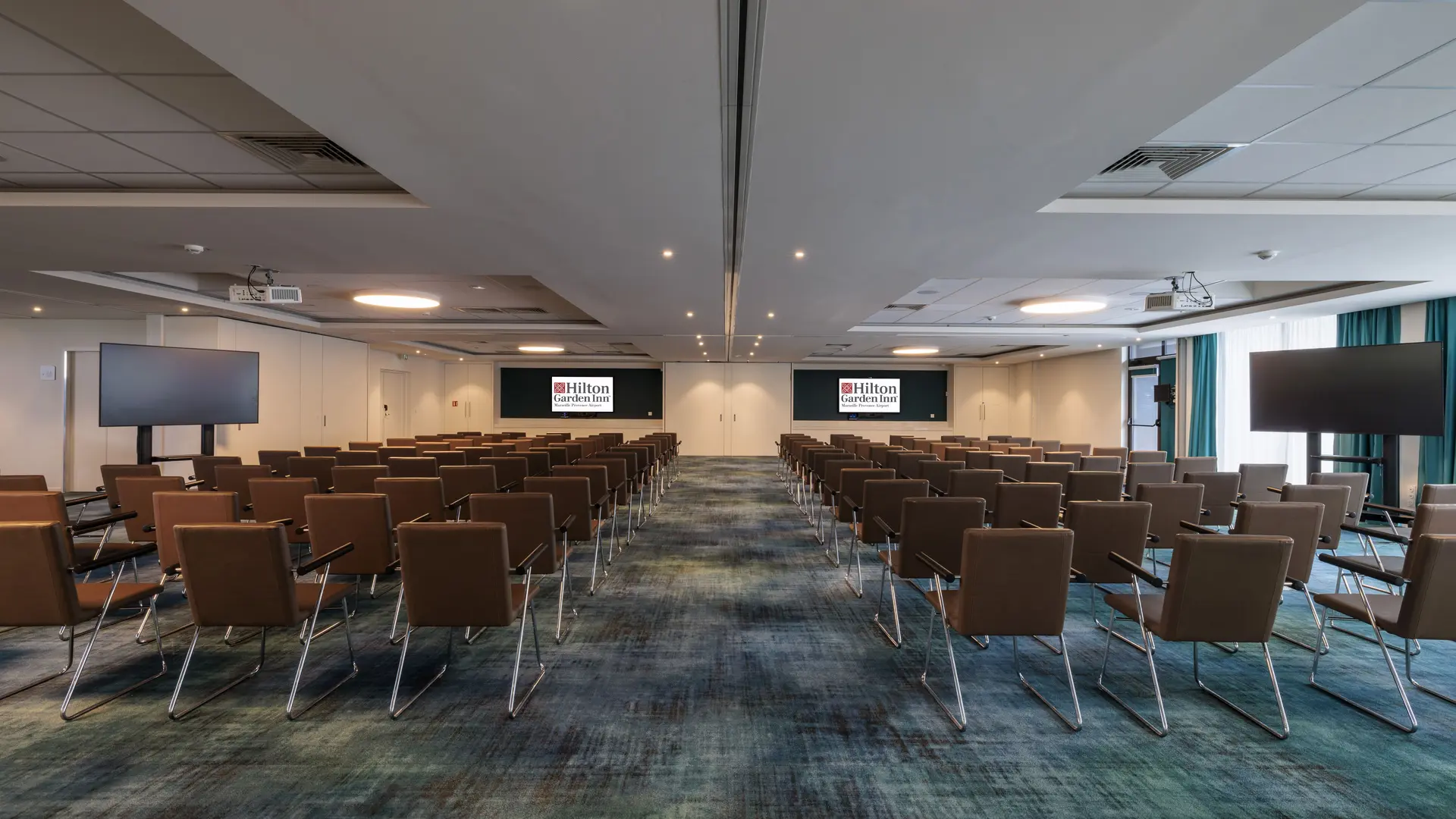 Salle de Réunion - Salle Côte Bleue organisation théâtre 300m2