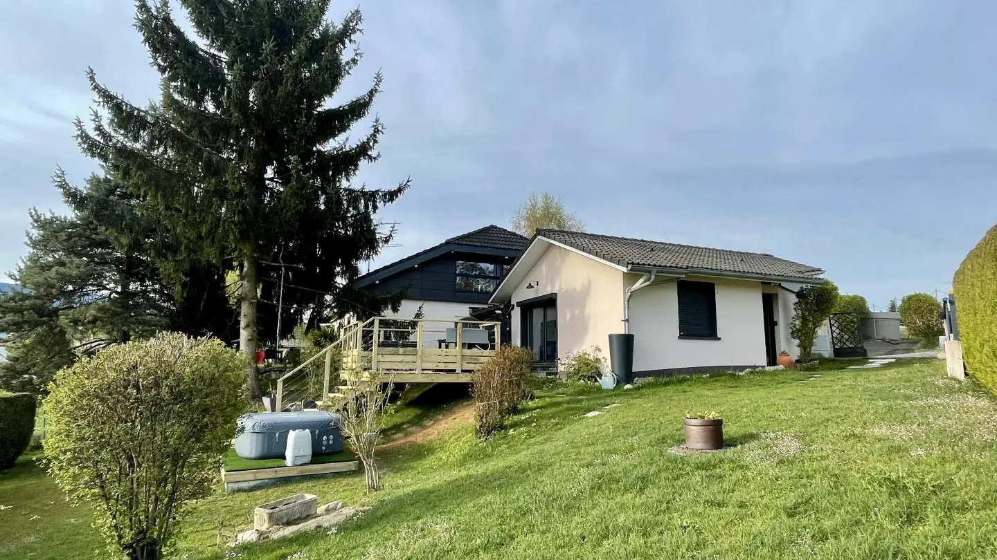 vue extérieure du jardin