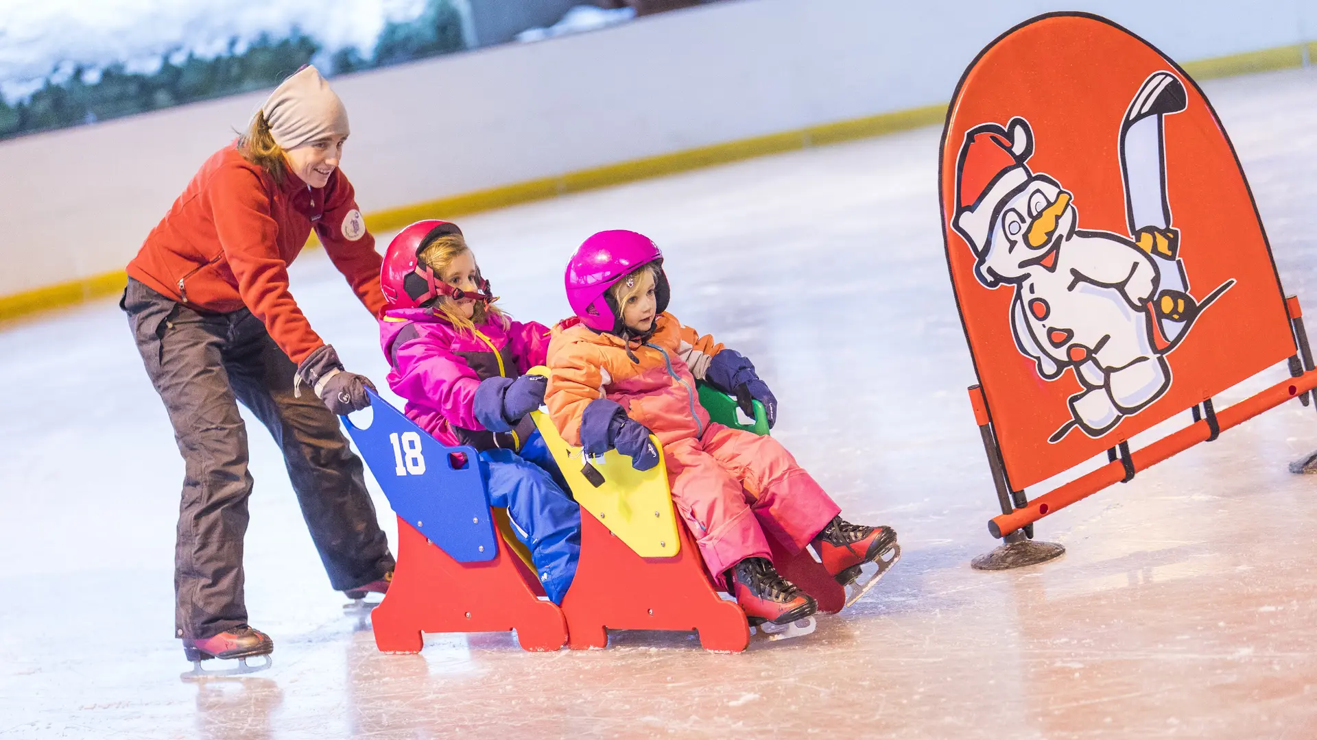 Enfans et patinoire au Grand-Bornand