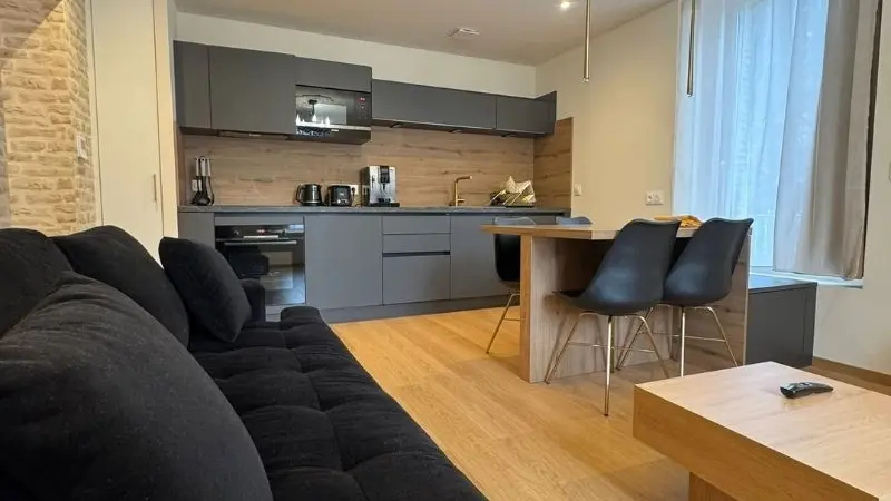 A Château-Ville-Vieille