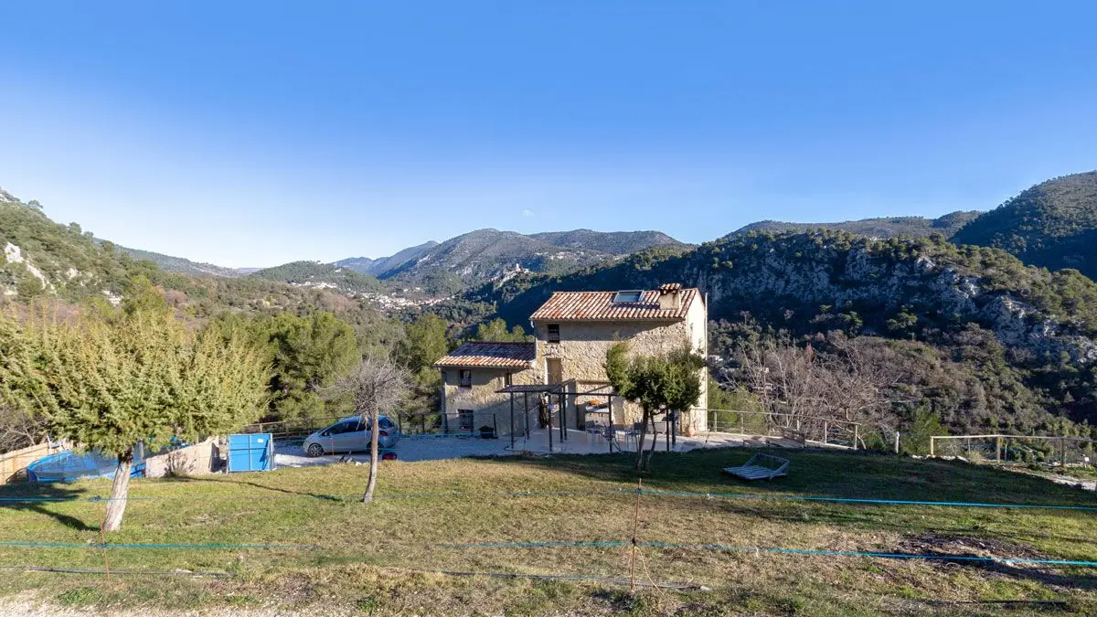 Panorama de la vallée de Tourrette-Levens Gîte Luna Estella Gîtes de France Alpes-Maritimes à Tourrette Levens