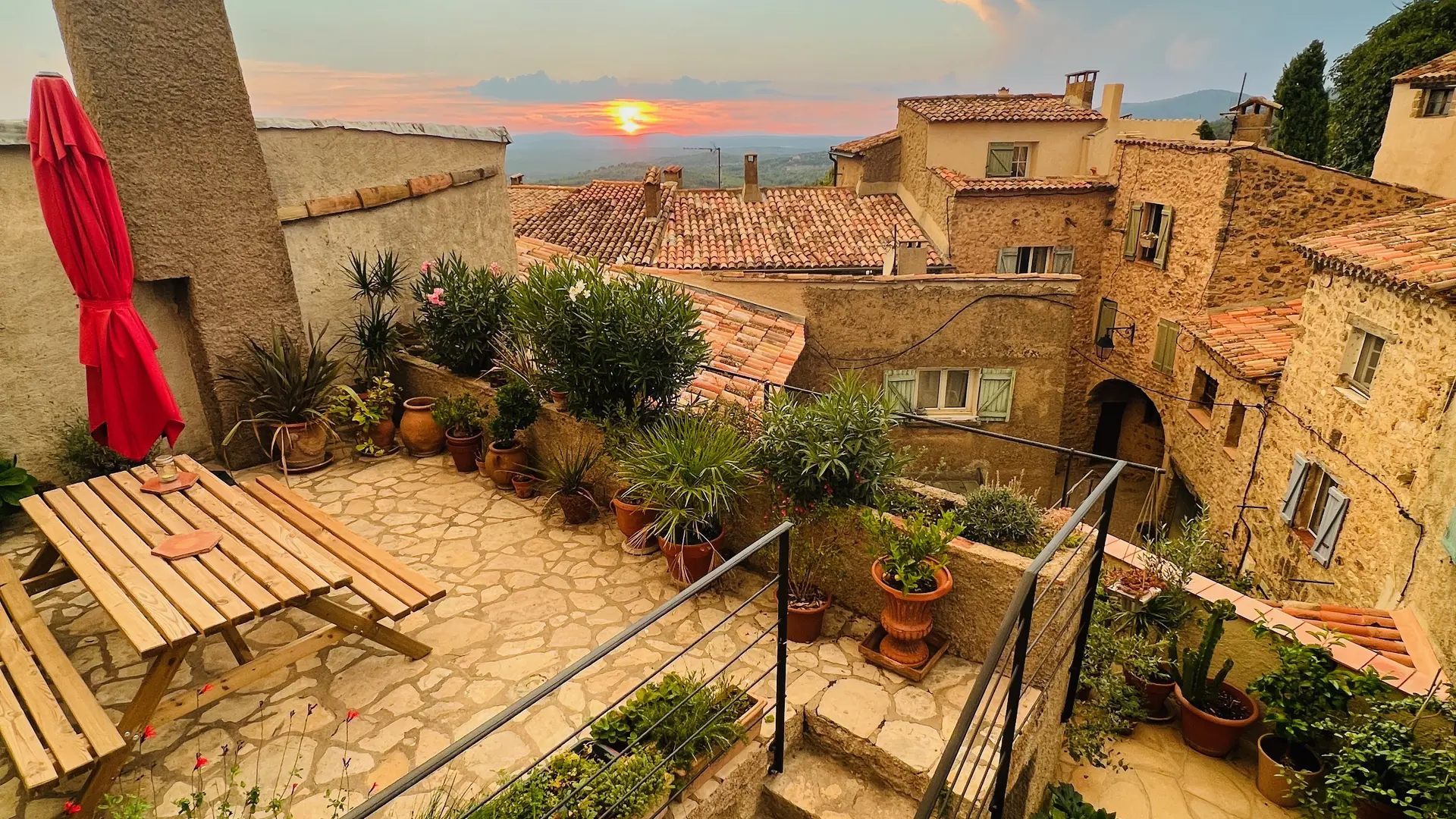 Vue intra-muros Tourtour